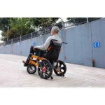 كرسي متحرك كهربائي موديل جديد من دكتور اورثو سهل الطي محركات 500 وات حمولة 120 كجم - Image 3